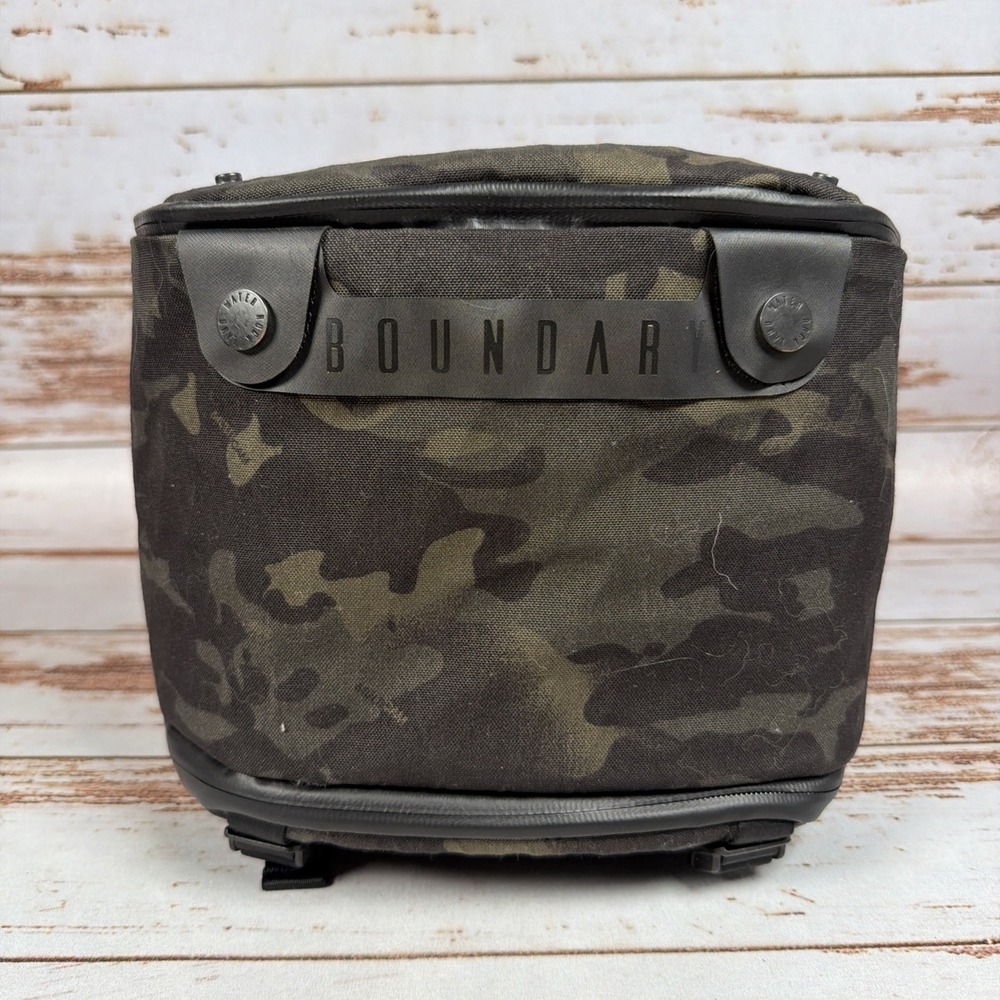 Boundary Supply Camo Camera Bag Expandable Padded Modular Tech Insert 9x7.5"